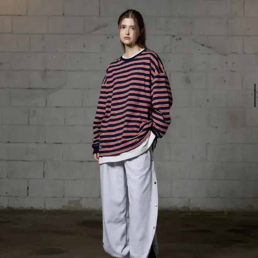 아리 JERRY STRIPE OVERFIT LONG SLEEVE T