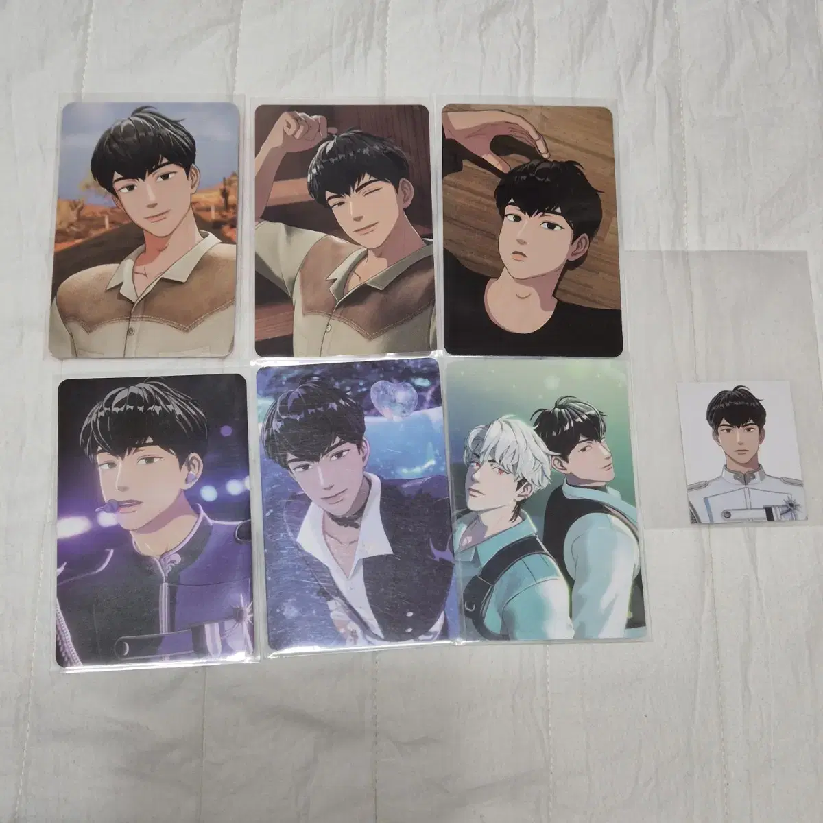 Plave hamin photocard set (minus the Putibi uniform)