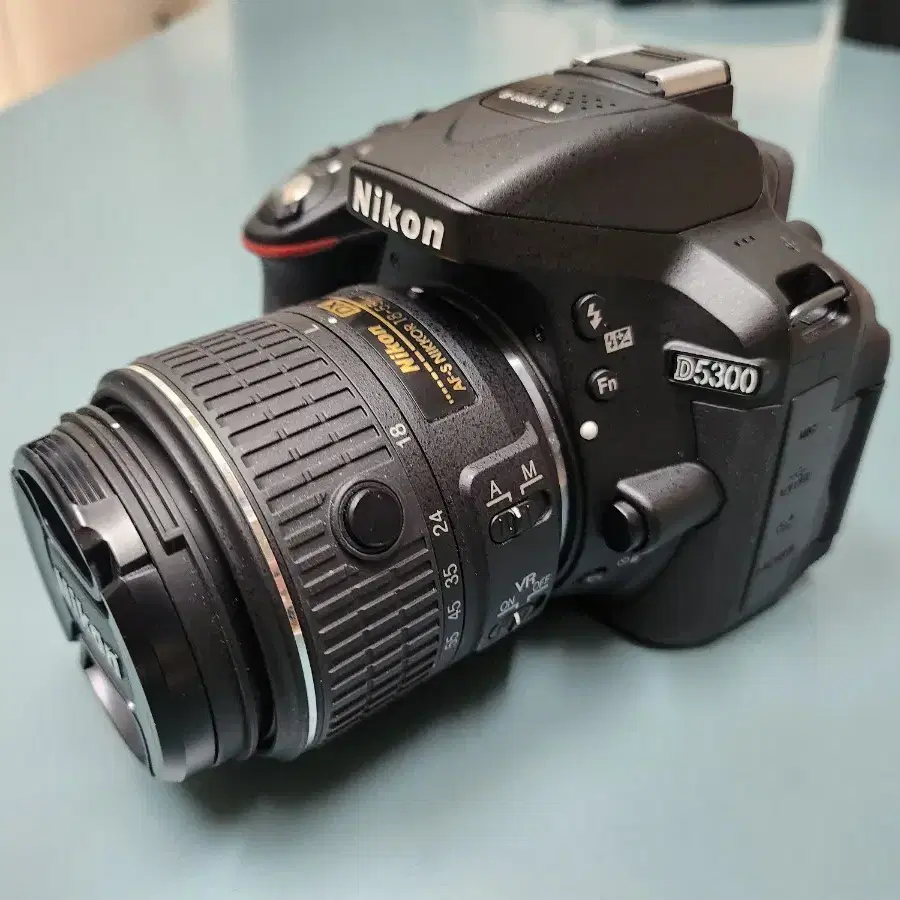 니콘 DSLR D5300 + 18-55 VR G2 렌즈