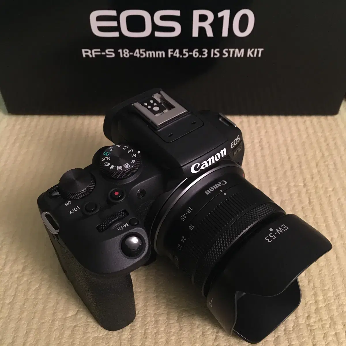 캐논 R10 + RF-S 18-45 STM 번들렌즈 킷