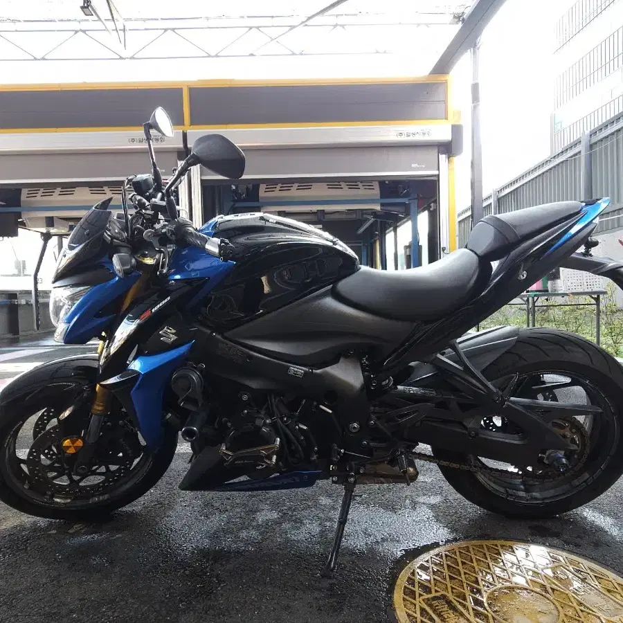 스즈키 GSX-S1000