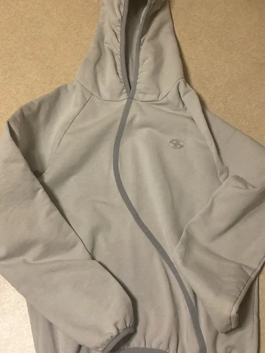 Quick sale)San San Gear Taped Hoodie Gray 1