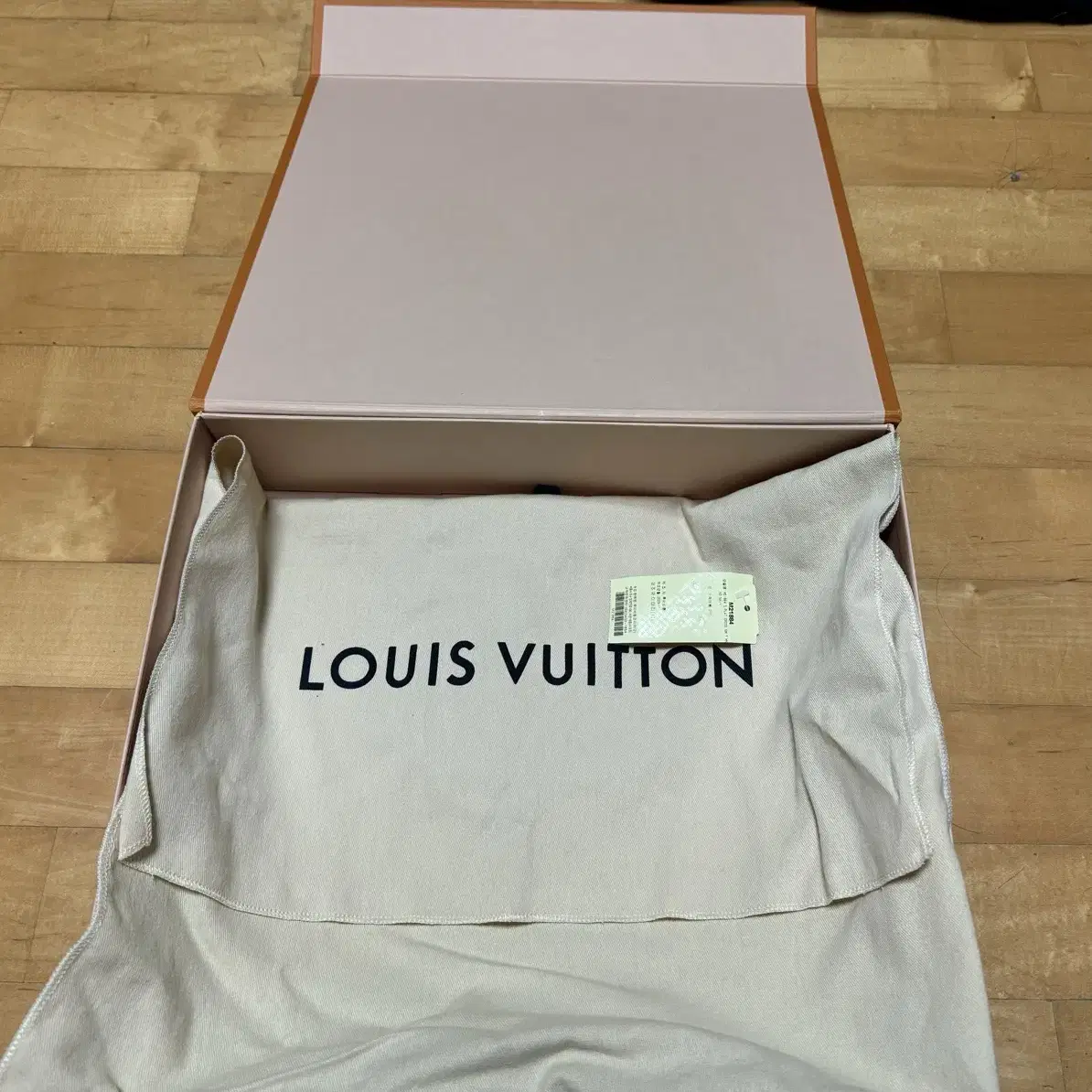 루이비통(Louis Vuitton) 삭 플라 크로스 M21884(남성용