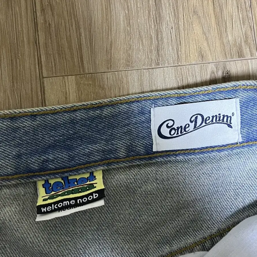 Teket Star Denim 테켓 별 청바지