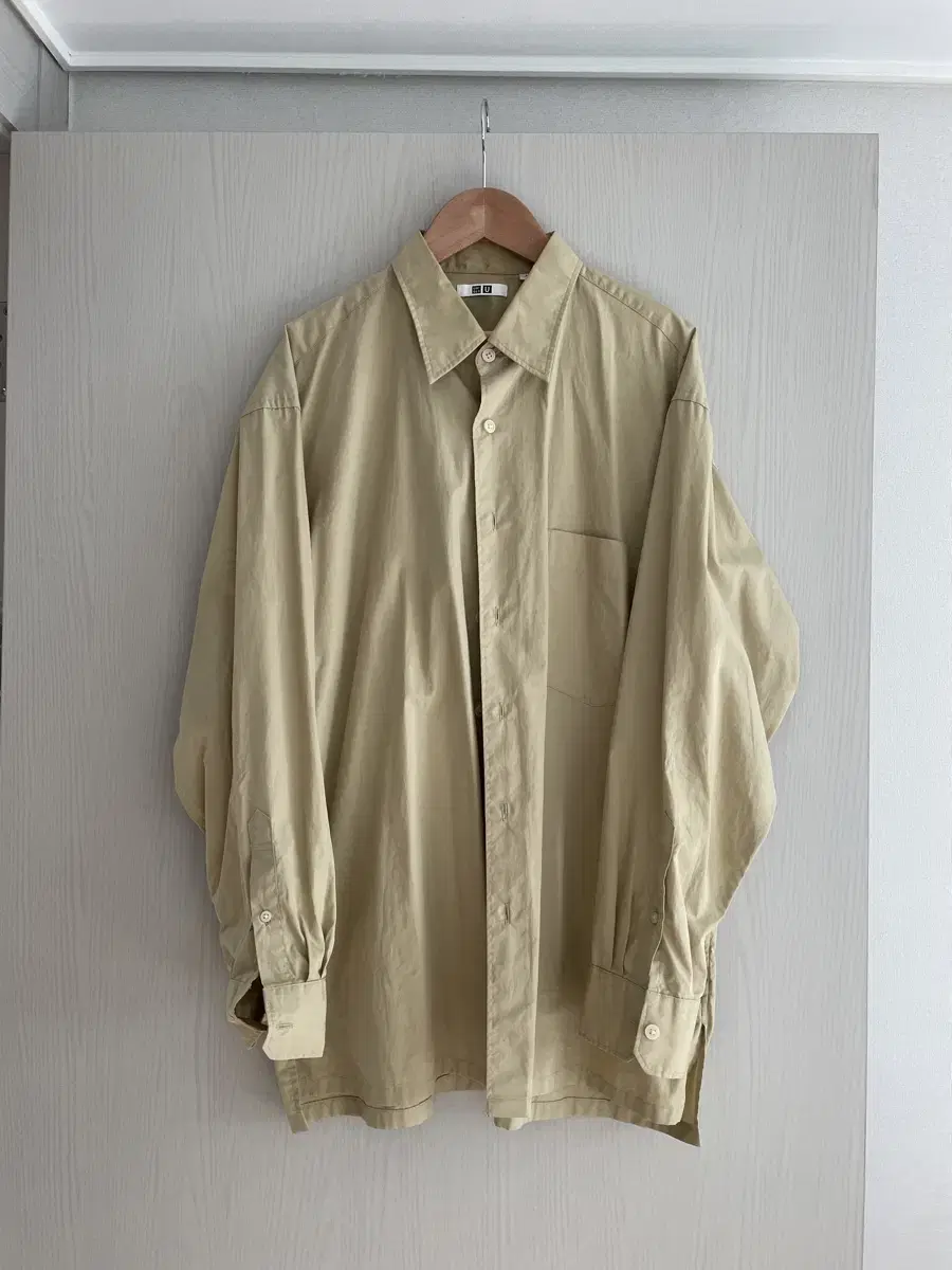 Uniqlo U Shirt