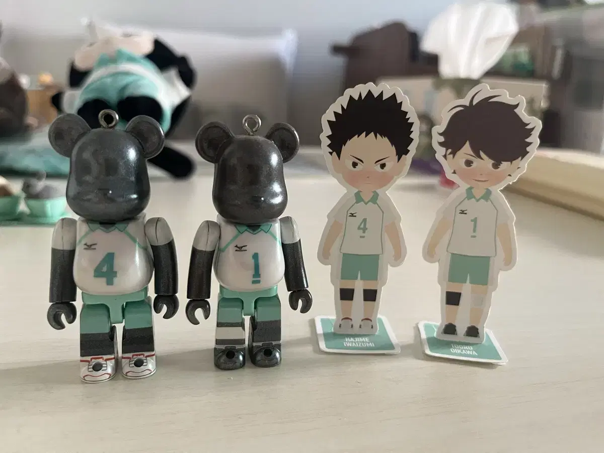 Haikyuu Oikawa, Iwaizumi Bearbrick Figures