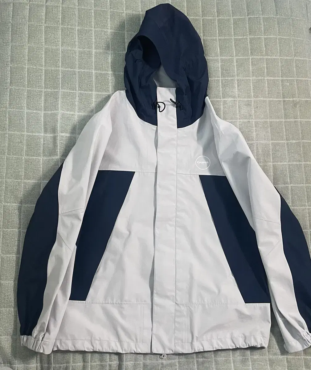 [XL] Covernat Windbreaker.