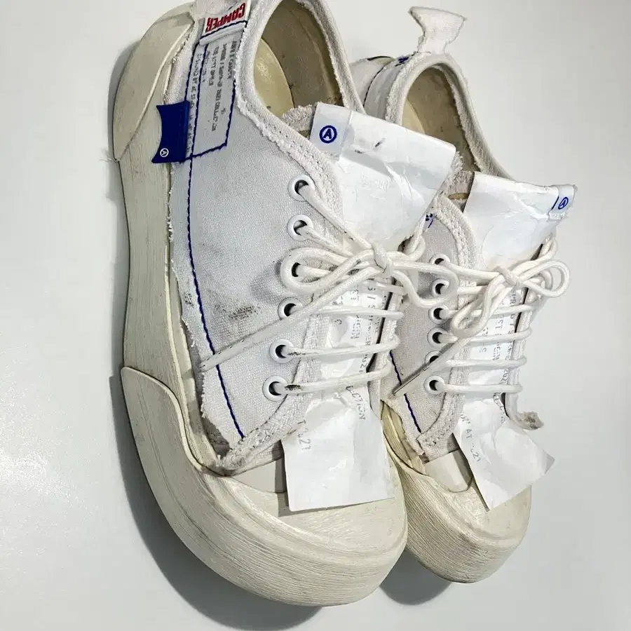 (38) 아더에러 x camper white