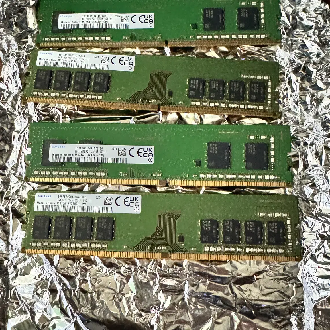 삼성 DDR4-3200 총 32GB(8GB x 4) 팝니다.