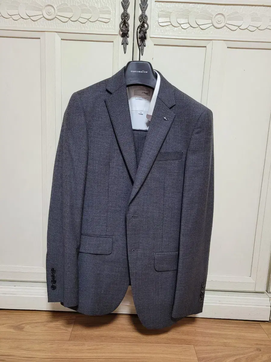 Custemelow Men's Suit