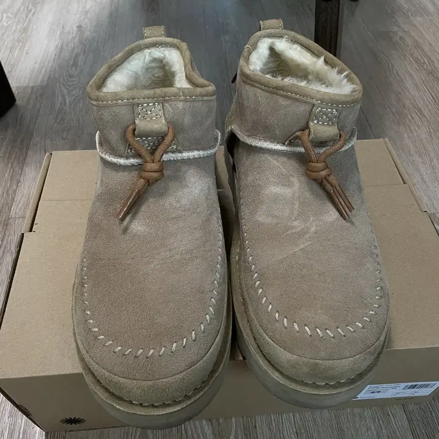 어그 울트라 미니 리제너레이트 UGG ultra mini (us 9)