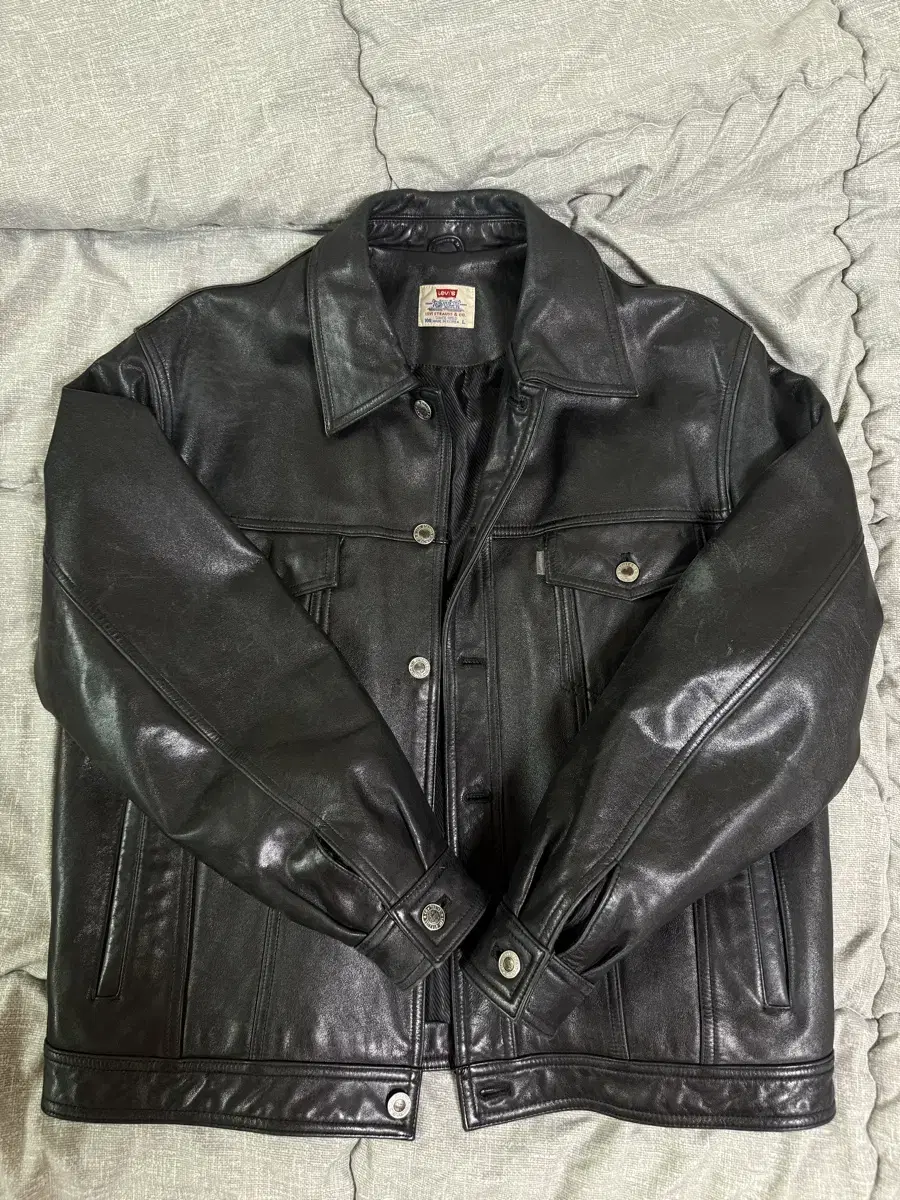 90s Levi's Whitetab cowhide leather jacket