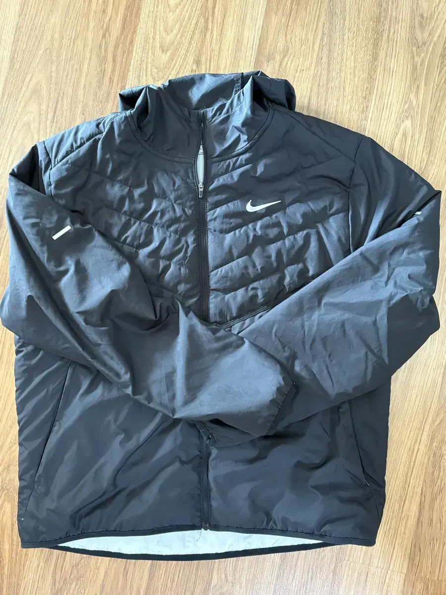 Nike Aerolayer Running Windbreaker