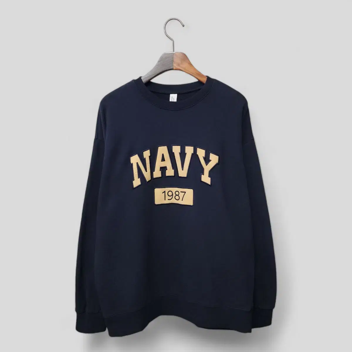 F) OVERSTAND Men's Navy Overfit Man-to-Man Sweatshirt