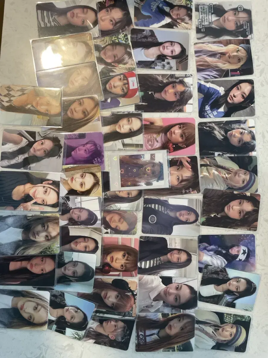 [Lowest price] haerin photocard 45 copies (with pre-order benefits)Selling in bulk for real cheap! Disposal.