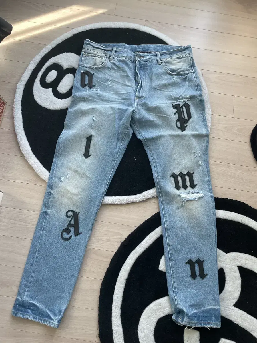 33 Palm Angels Leatherpatched Denim Jeans