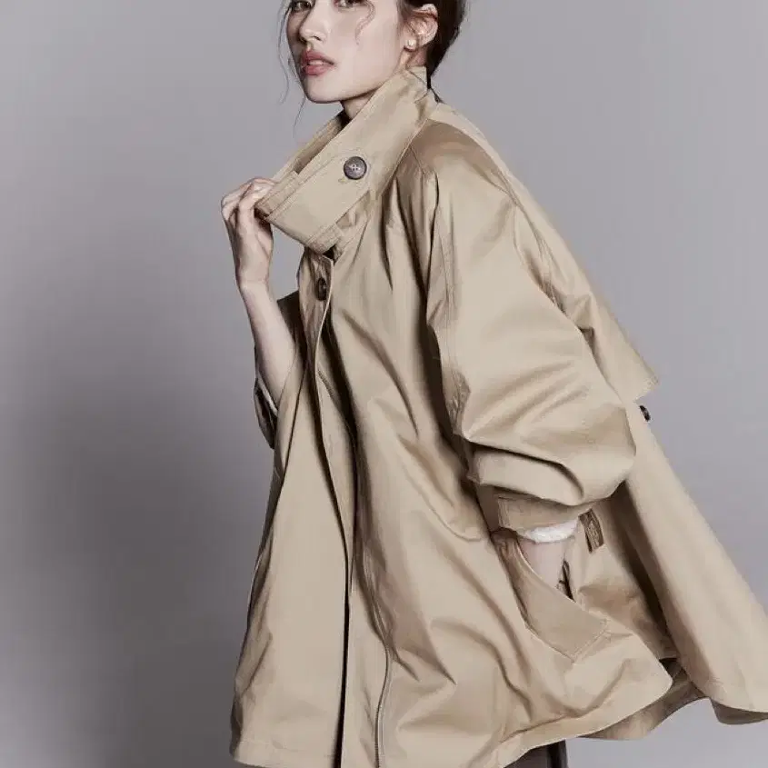 르니나 BAYLIN cape trench coat