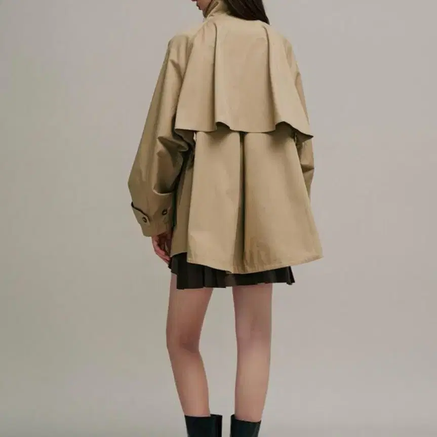 르니나 BAYLIN cape trench coat