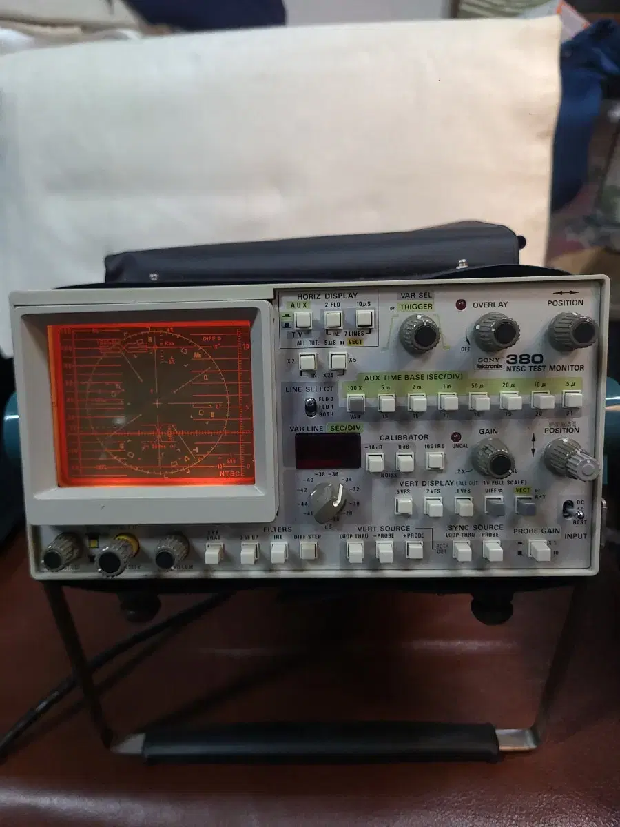 SONY  Tektronix 390  (디지털 오실로코프)