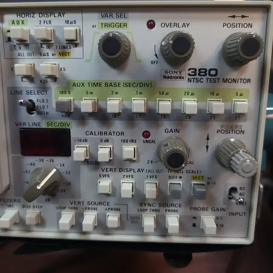 SONY  Tektronix 390  (디지털 오실로코프)