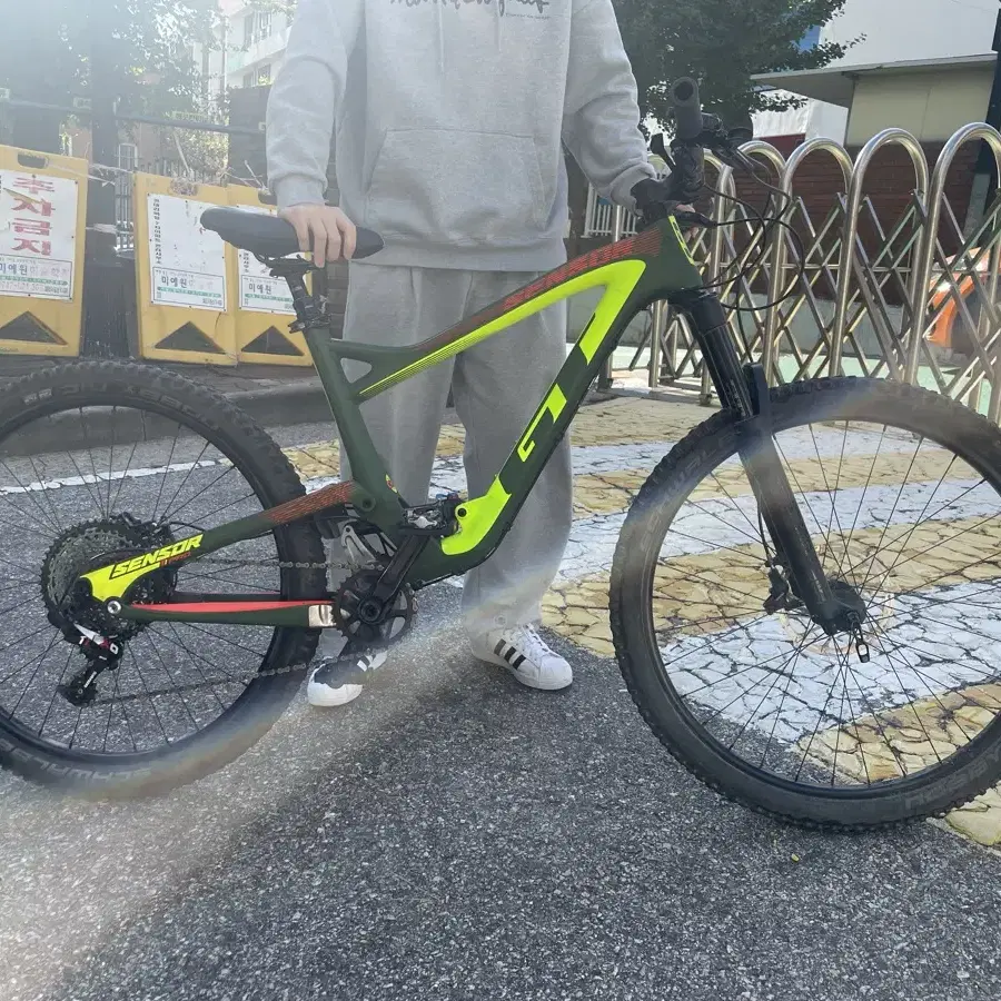 Gt 풀샥 센서 프로 카본 대차/판매 개급처 mtb