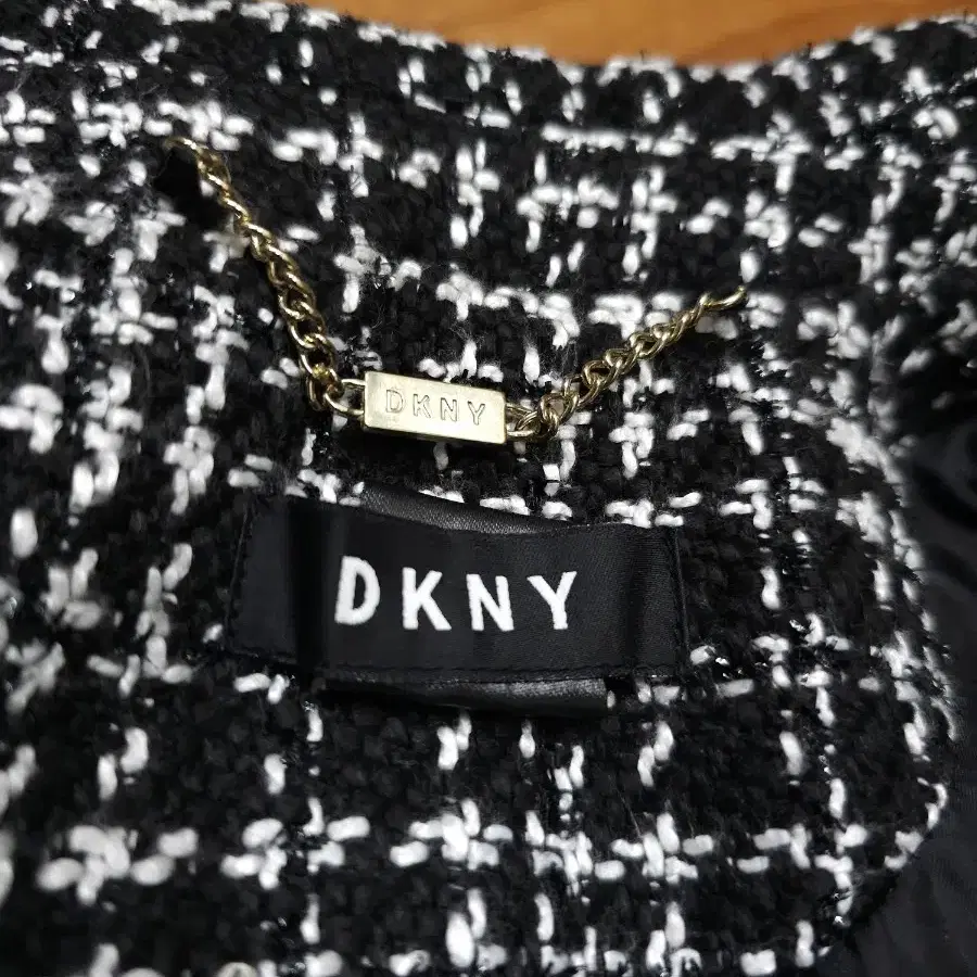 DKNY 트위드 롱자켓