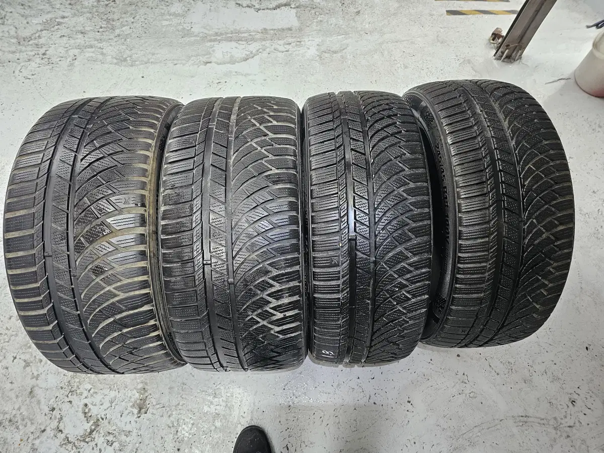 245/45R18,  275/40R18 윈터(스노우) 타이어 4본