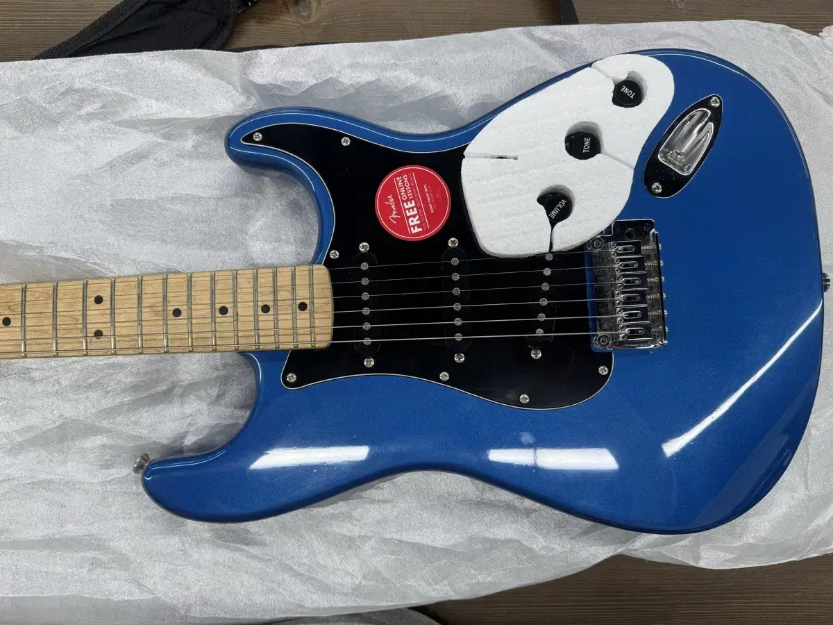 스콰이어 Affinity Stratocaster 일렉기타