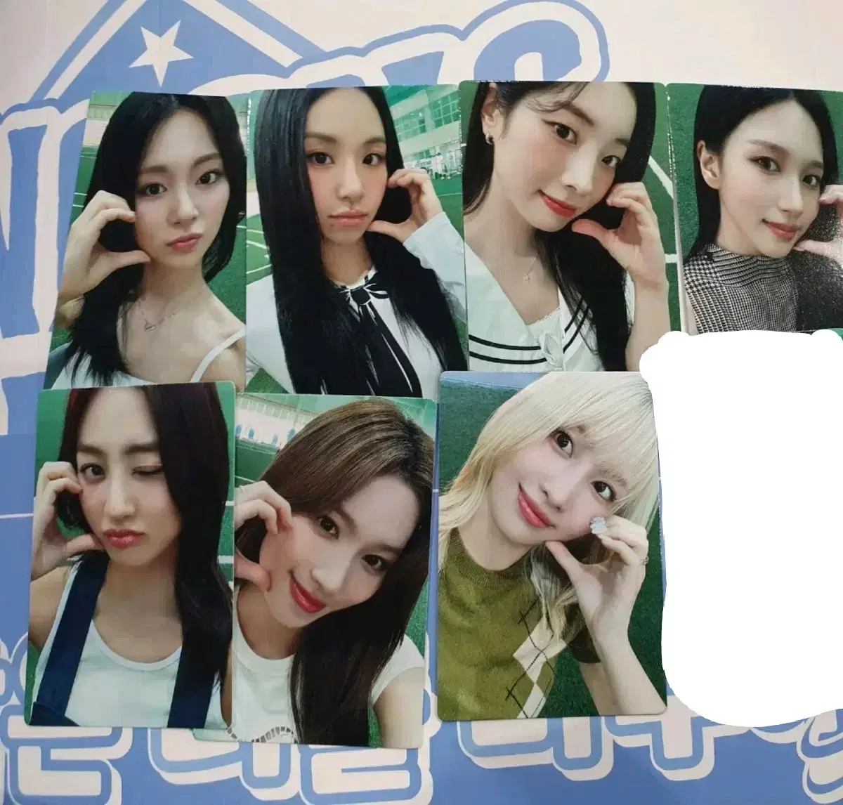 TWICE's 9th anniversary fanmeeting AdmissionPhotocard fan sale transfer