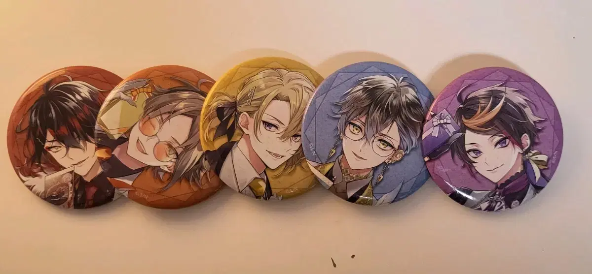 Sell NIJISANJI Luxeem can badges in bulk