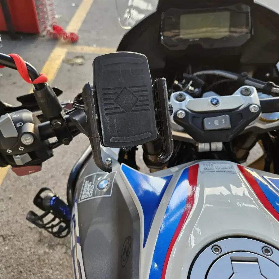 bmw g310gs