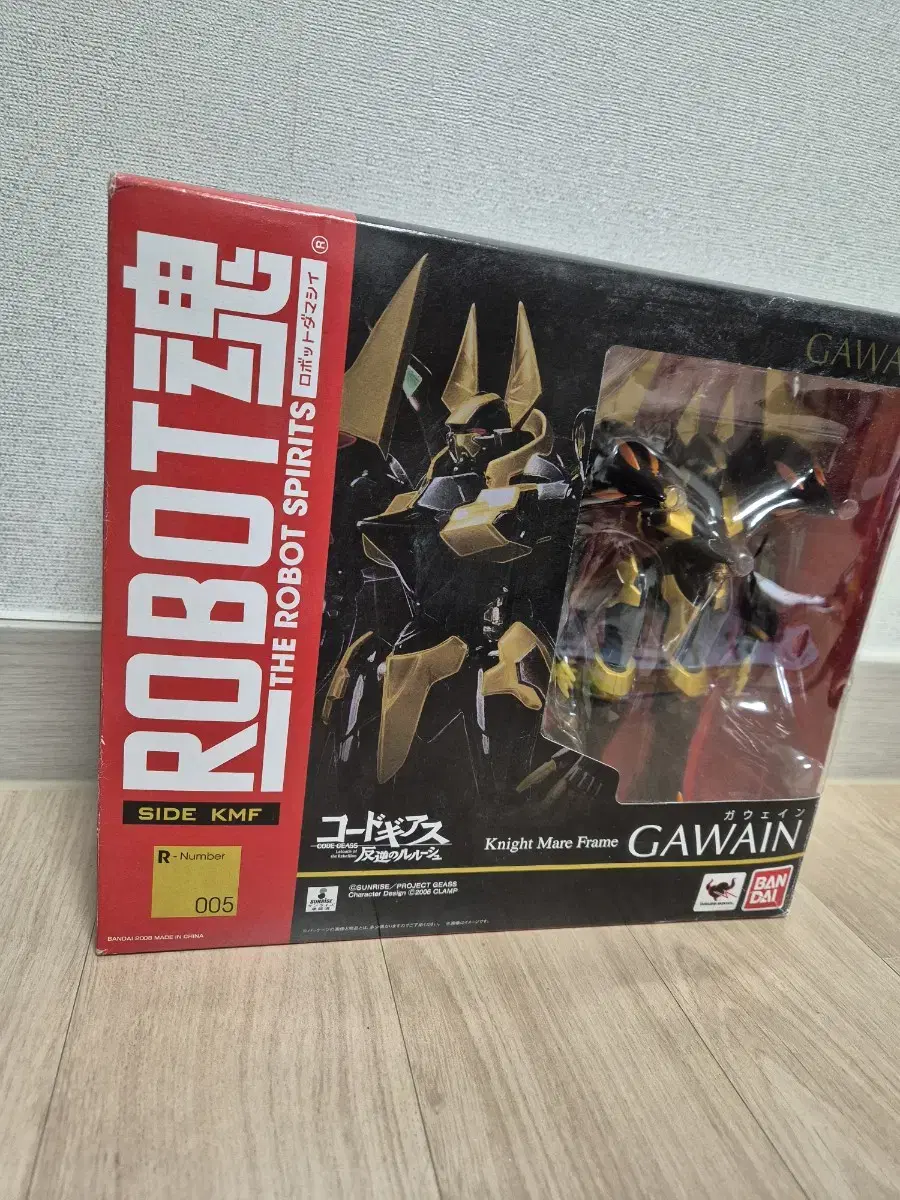 I'm selling my first edition of Codogears Robot Horn Gawain.