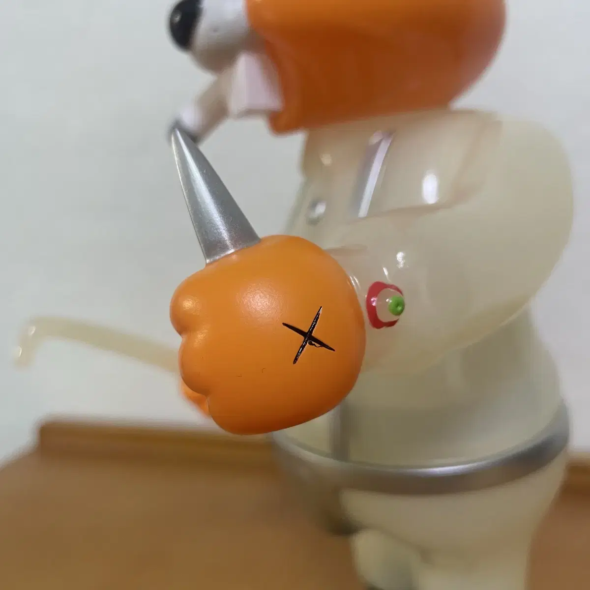 Frank Kozik 클락워크 캐럿 소프비 토이 (Milky)