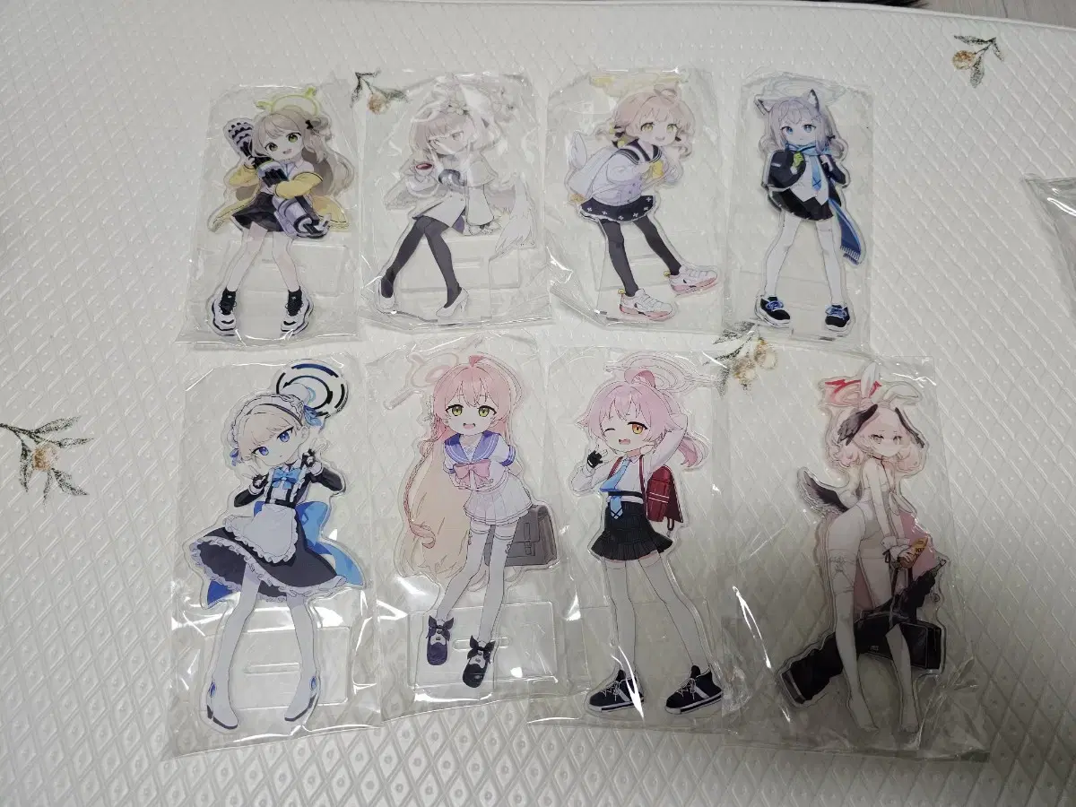 Bloo Archives Anthology Comic Books acrylic keyring I sell all kinds of merchandise~.