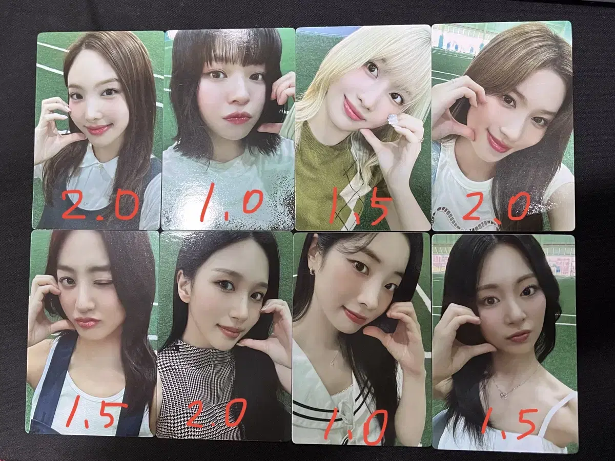 Twice's 9th anniversary fanmeeting 1st year photocard sold