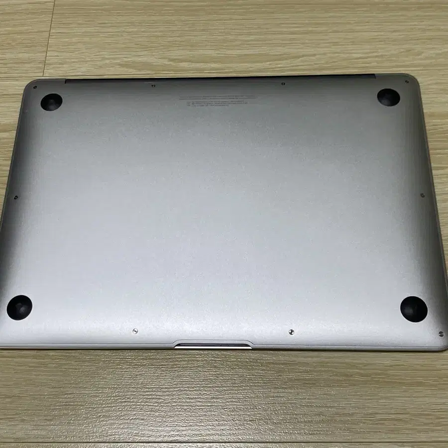 MacBook Air 13-inch노트북, Early 2015(충전기X)