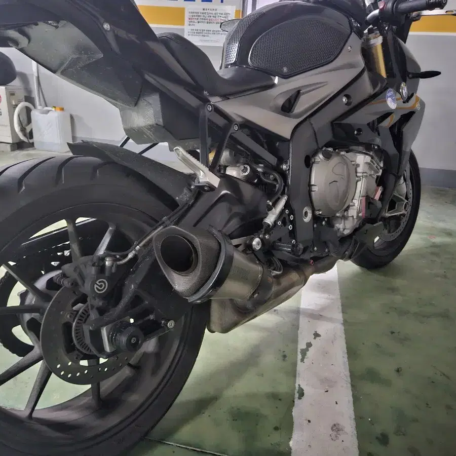 16년식 싱글알 s1000r 36xxx팝니다!