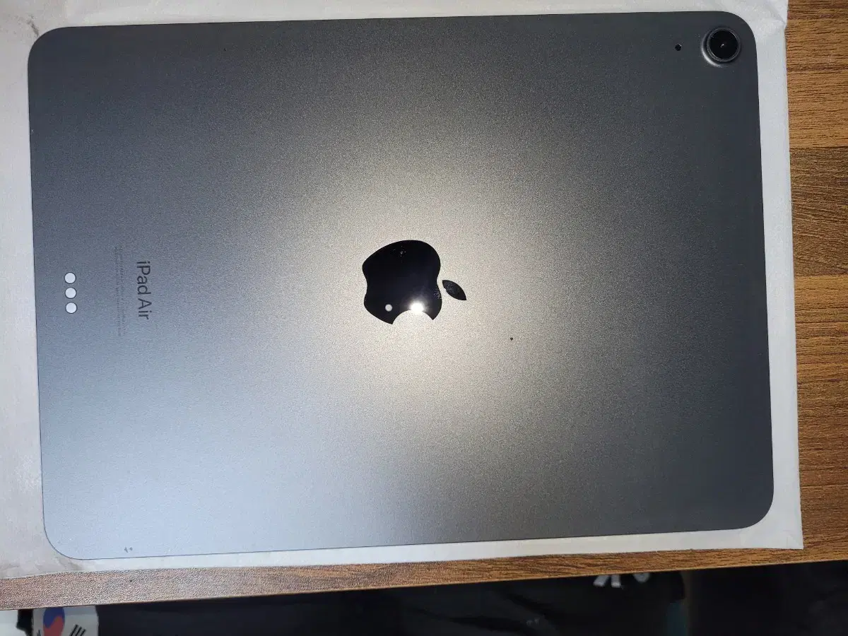 iPad Air 5th generation 64GB (for parts)