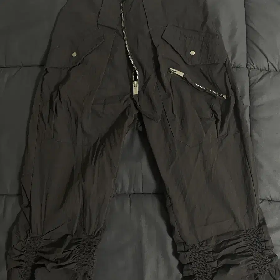 [당일배송] 나체 EXPOSURE ZIP DETAIL PANTS 차콜