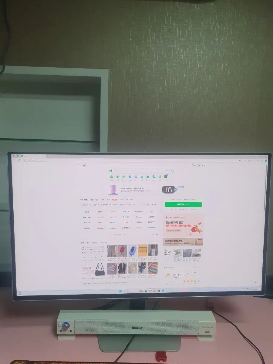 삼성 오디세이 OLED G80SD S32DG800  팝니다