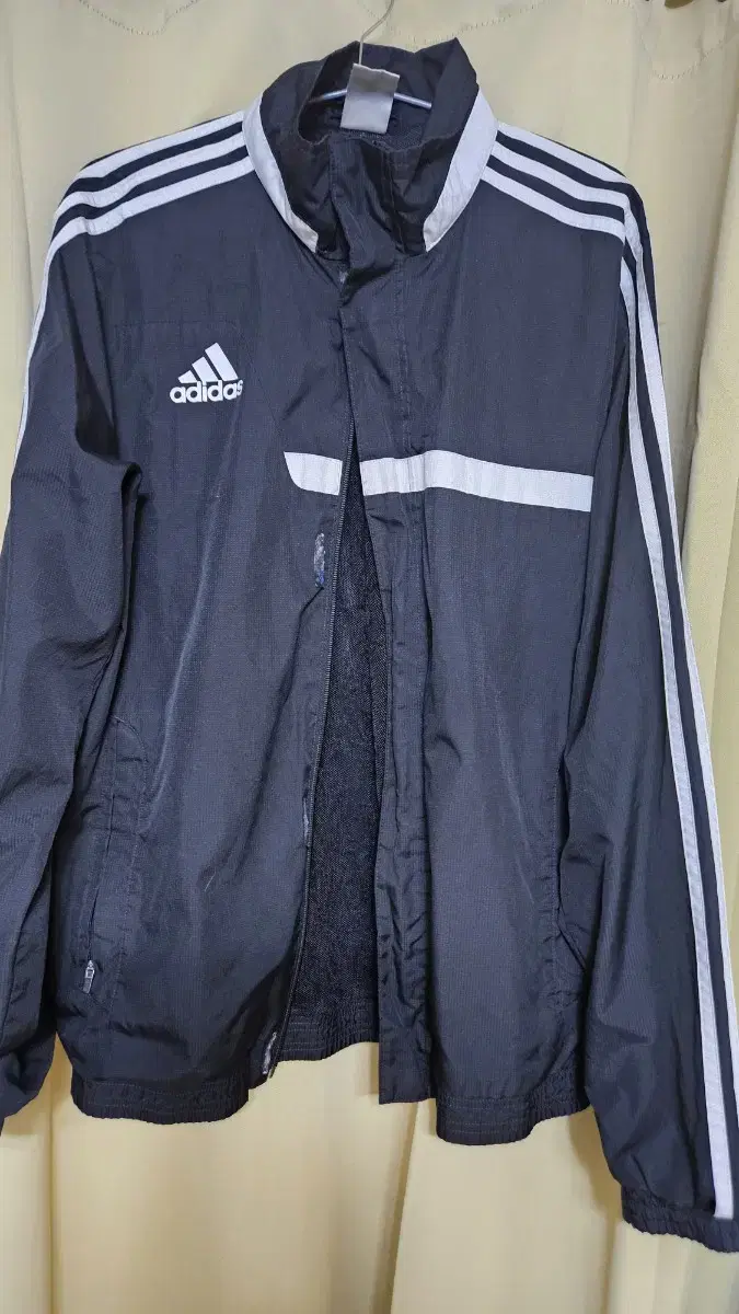 Vintage adidas windbreaker