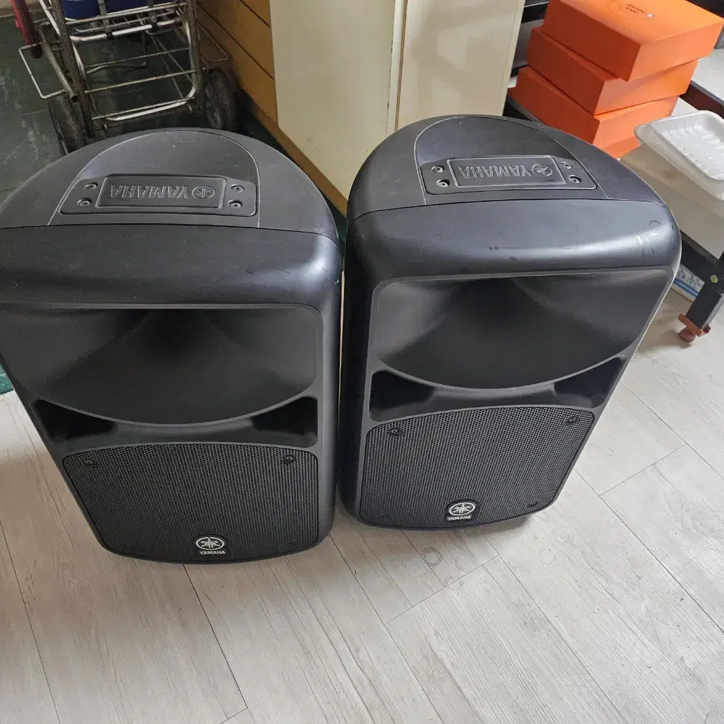 야마하 스테이지파스 600 YAMAHA STAGEPAS 600i