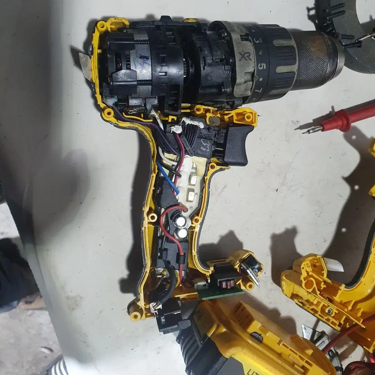 DEWALT 디월트 부품 판매합니다