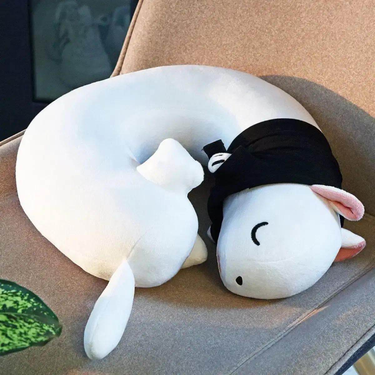 Return of the Blossoming Blade White Ivory Neck Pillow