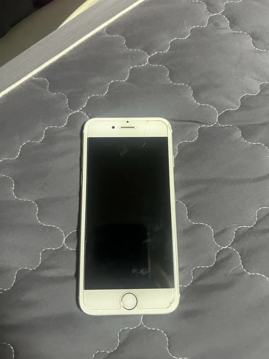 Sell locked iPhone 6 (for parts