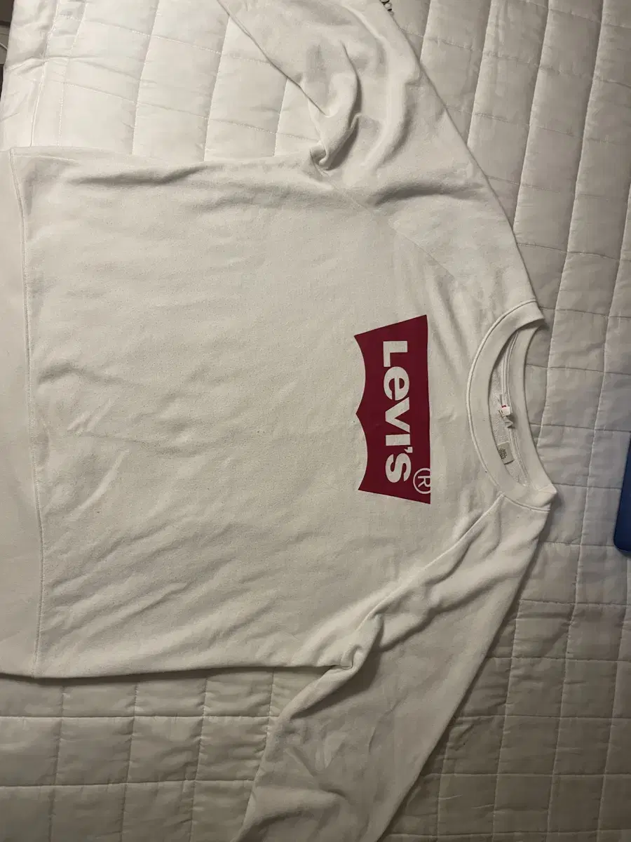 Levis Long Sleeve (Man to Man)