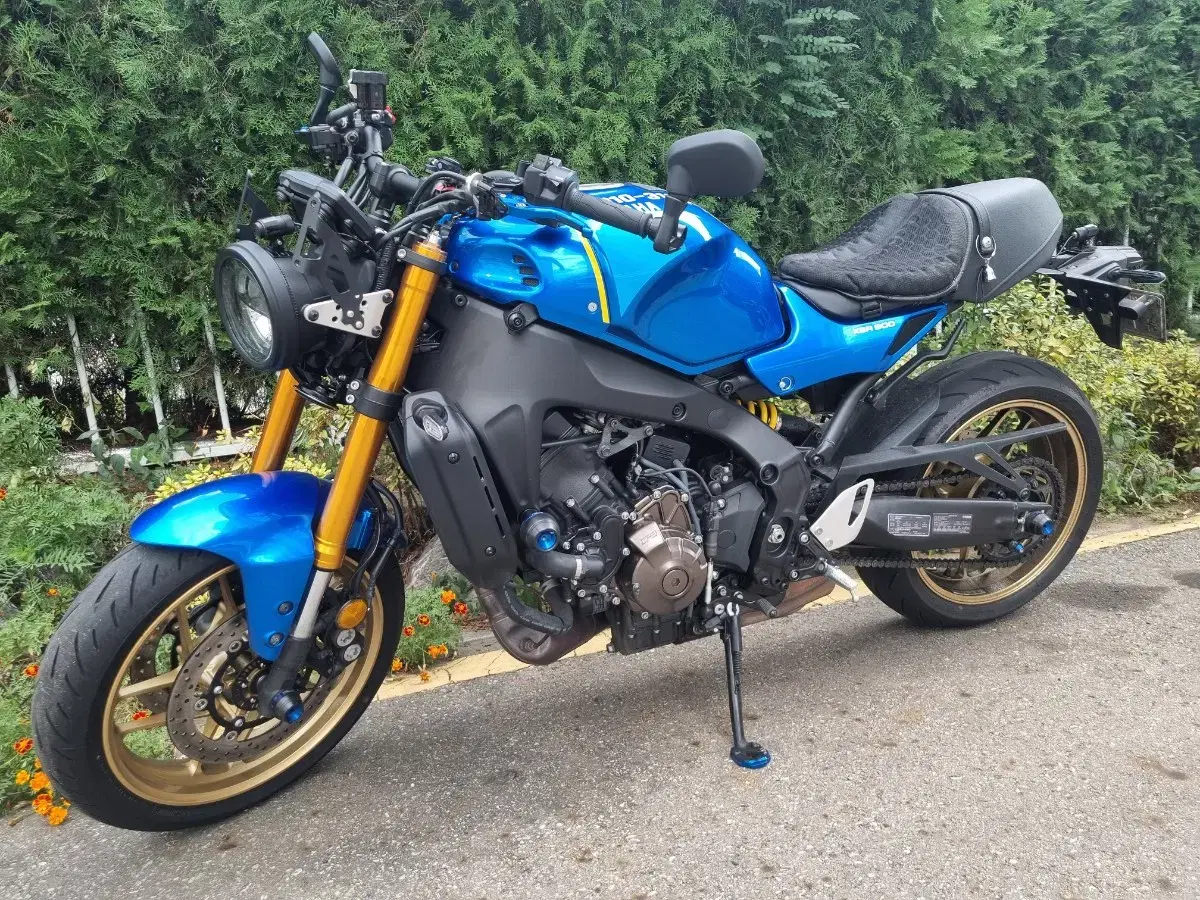 XSR900