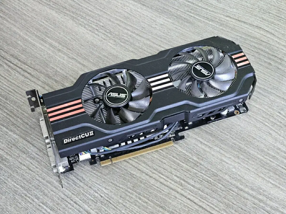 아수스 그래픽카드 GTX 560 ti