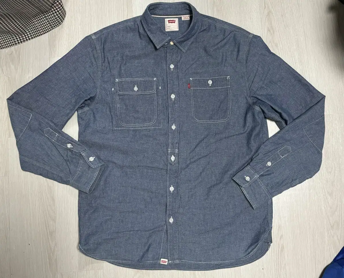 Levi's Long Sleeve Denim Shirt Size L Sells