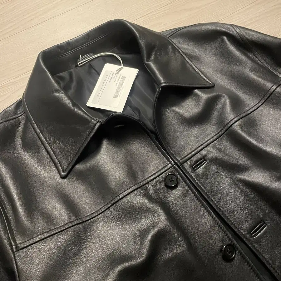 [1] 브라운야드 LEATHER HALF COAT 레더하프코트 블랙